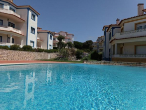 Apartamento em D'el Rey-Obidos Beach & Surf